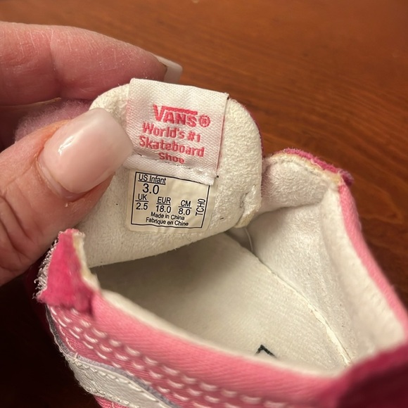Baby Vans Pink Infant 3M NWOT - Picture 2 of 6